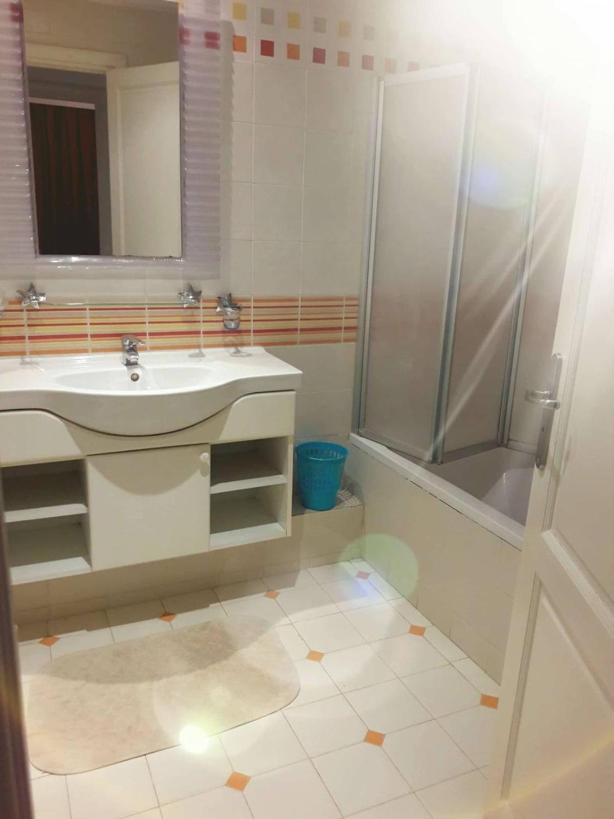 Pieds Dans L'eau Apartment *